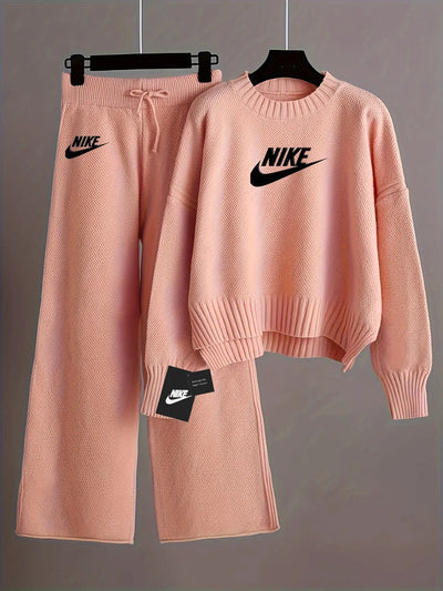 Two-Piece Set: Relaxed Fit, Soft Fabric, Modern Design for Everyday Wear